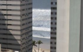 Apartamento Pitangueiras